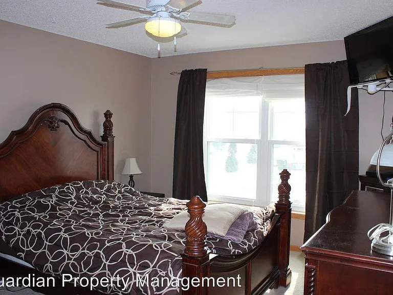20711 Hampshire Cir — Photo 16