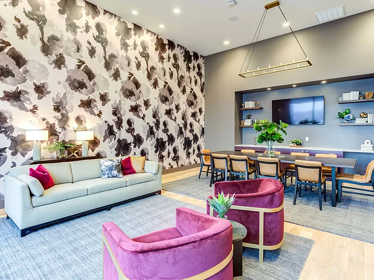 Sky Lounge 1