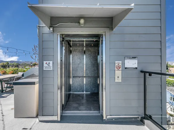 The Mix, 10824 Blix St #106, North Hollywood, CA 91602