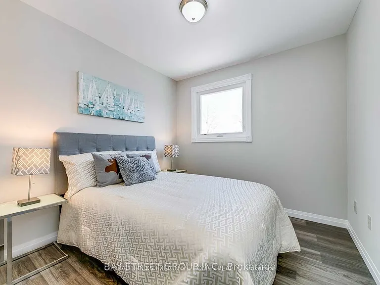 5045 Rundle Ct #UPPER — Photo 20