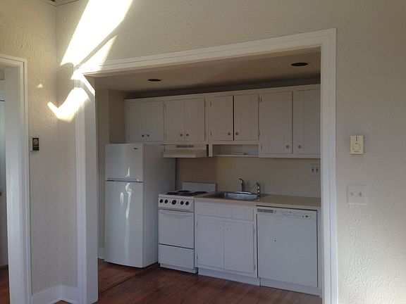 kitchen freshly painted