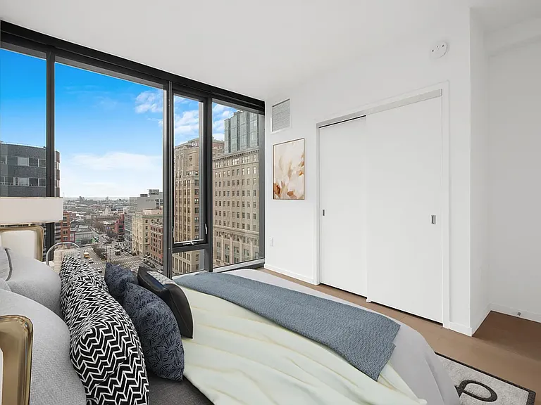 415 Red Hook Ln #12D — Photo 4