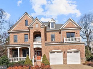 8426 Falcone Pointe Way, Vienna, VA 22182