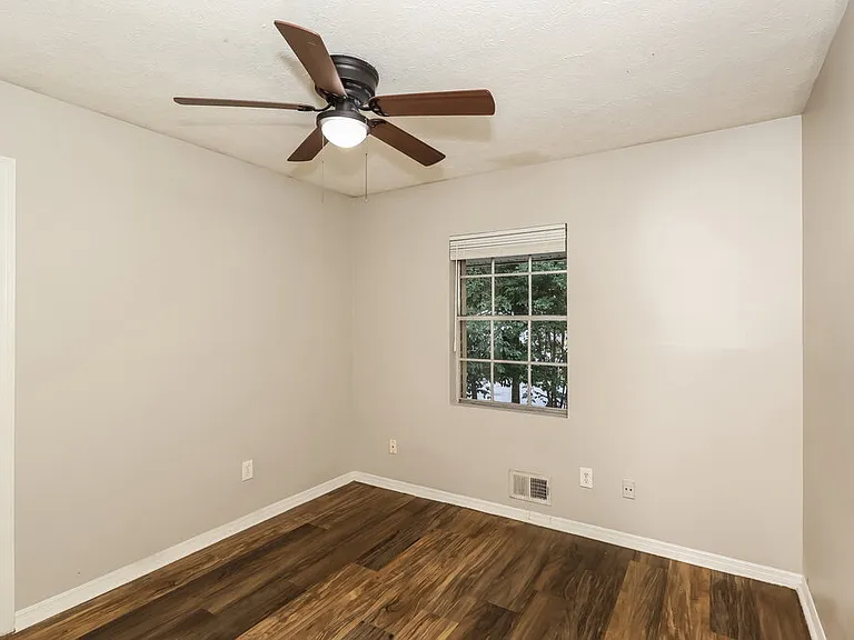 4522 Doral Dr SW — Photo 15