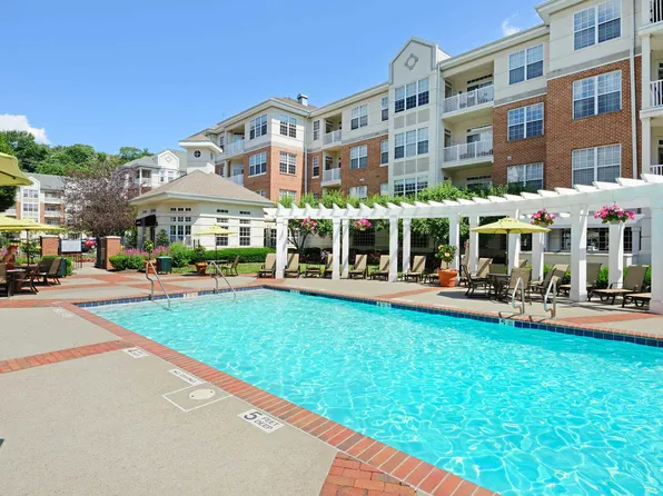 Four Avenue image 33 of 69