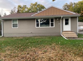 201 Panorama Ave NE, Fridley, MN 55421