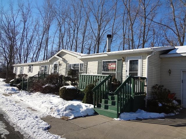 1st image of 163 Parker Lake Dr