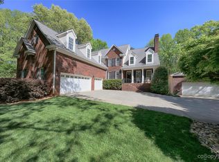 131 S Harbor Watch Dr, Statesville, NC 28677