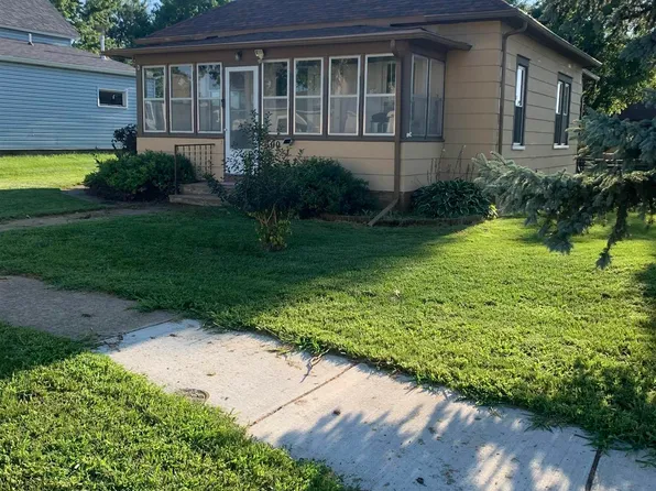 100 S Washington St, Humboldt, SD 57035