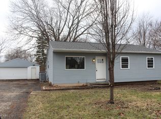 6789 Lewis Dr, Grove City, OH 43123