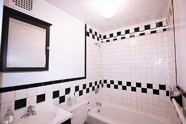 Rented by R New York