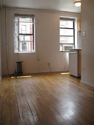 Rented by Tower Brokerage | media 27