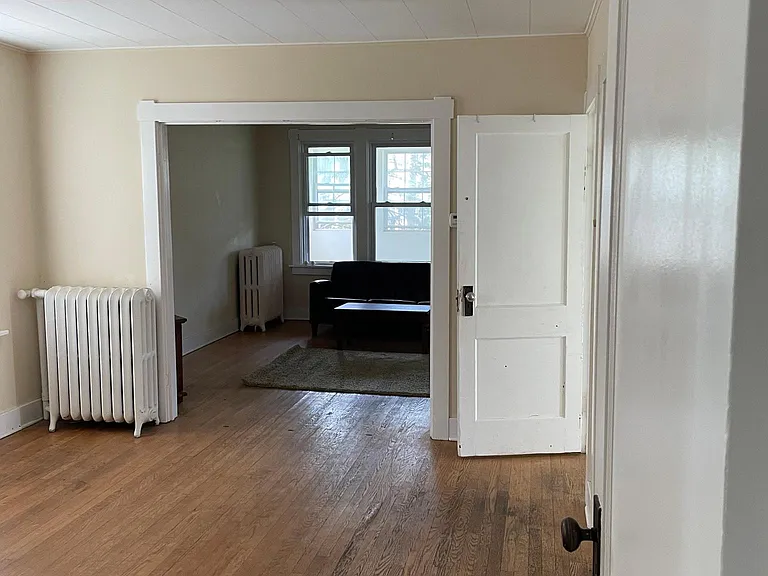 875 Warren St #2 — Photo 2
