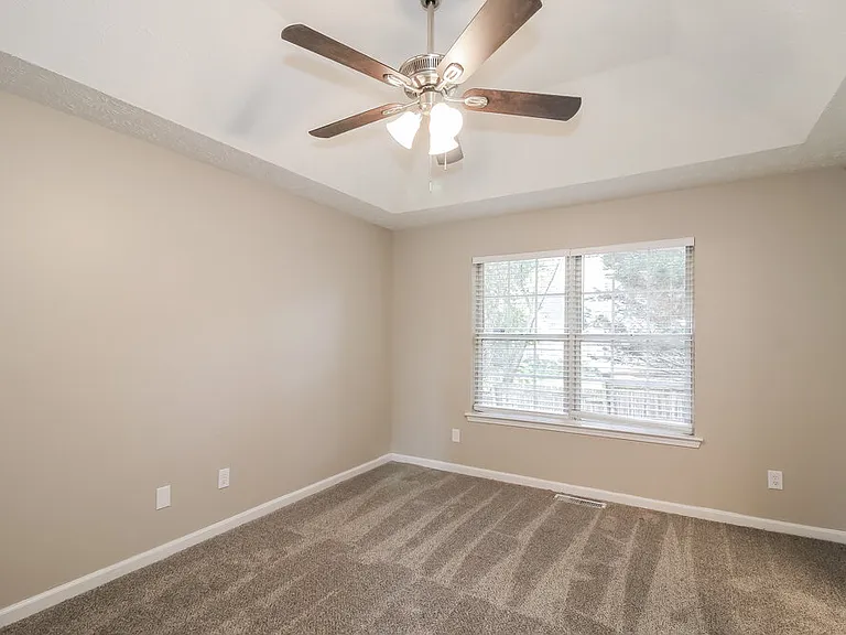 7460 Royale Ct — Photo 10