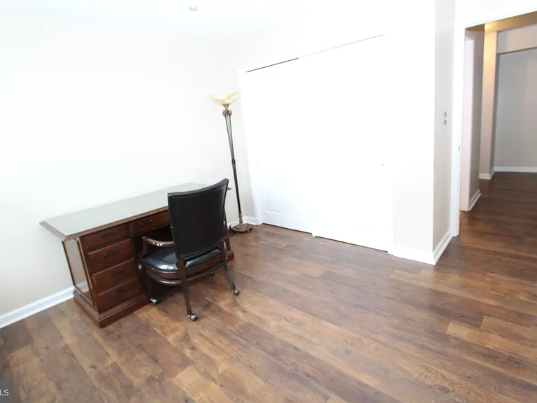 110 Biscayne Ct #8 — Photo 26
