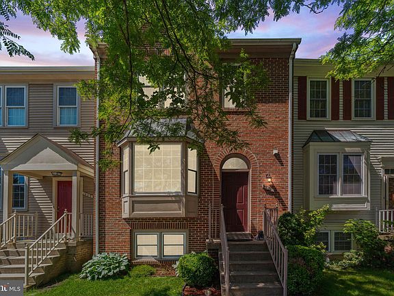 2nd image of 1441 Bluemont Ct