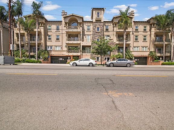2nd image of 10715 Camarillo St Unit 309