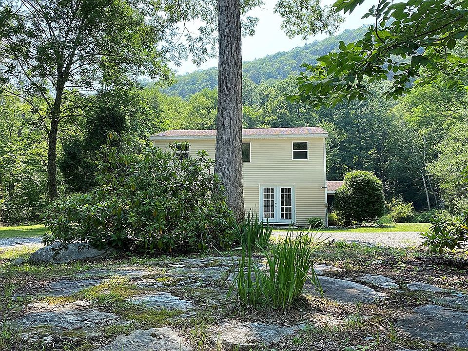 36 Bog Hollow Rst, Wassaic, NY 12592 Zillow