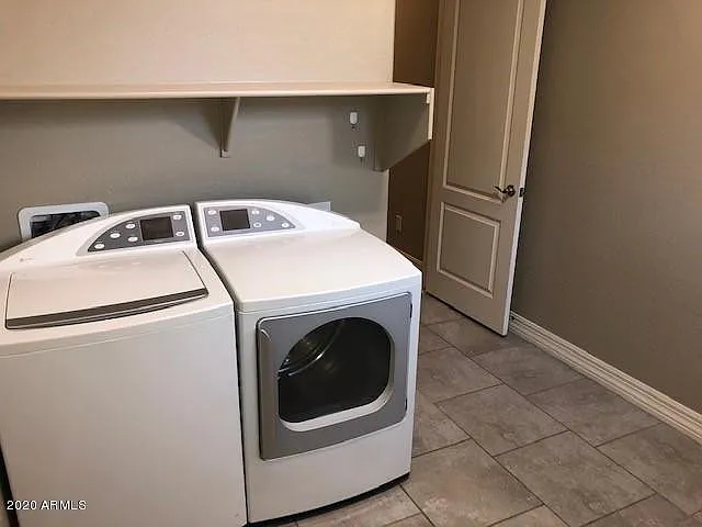 1520 E Sagittarius Pl — Photo 21