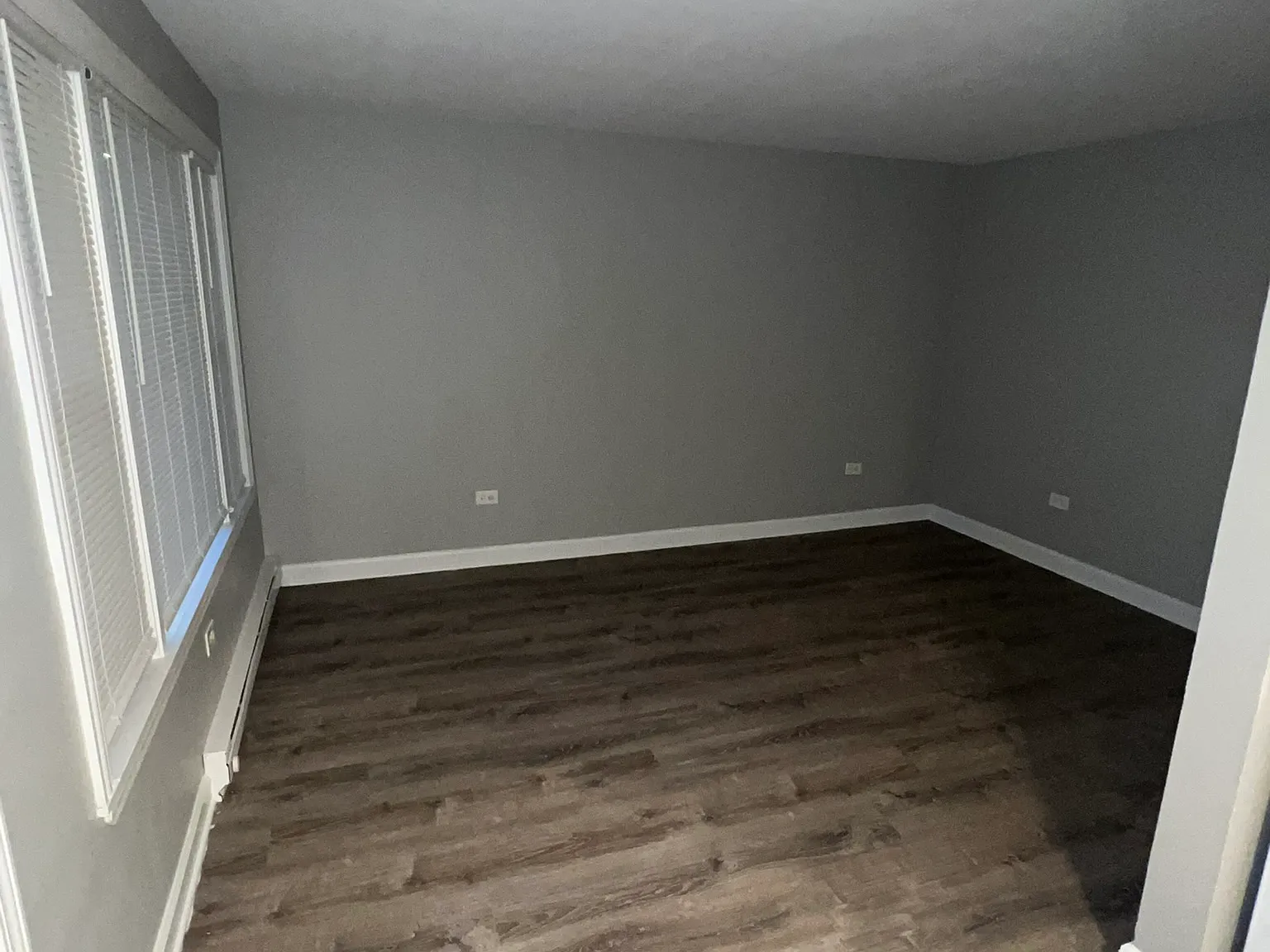 1 bed, 700 sqft, $1,200 — Photo 4