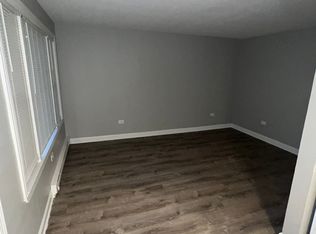 2123 W 119th St APT 2, Blue Island, IL 60406