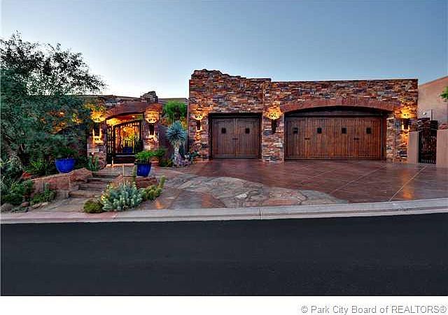 1st image of 3052 Snow Canyon Pkwy