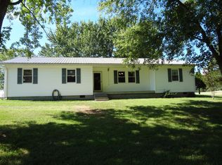 609 Harris Dr, Pleasant View, TN 37146