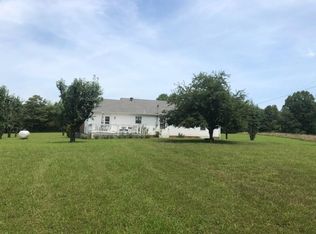 1034 Timber Ridge Rd, Charlotte, TN 37036