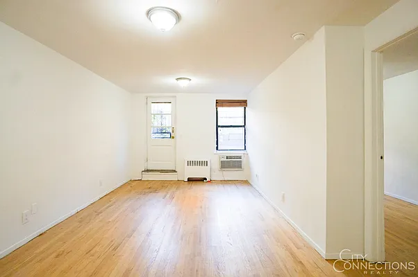 Rented by City Connections Realty | media 21