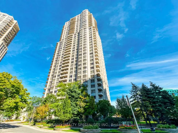 25 Kingsbridge Garden Cir W #519, Mississauga, ON L5R 4B1