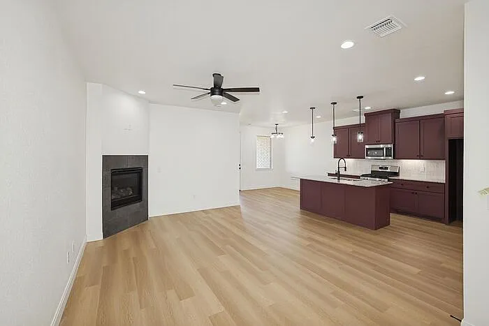 3 bed, 2.0 bath, $2,450 — Photo 4
