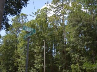 10332 N Academy Dr, Citrus Springs, FL 34434