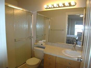 4th image of 2303 NE 139th Cir