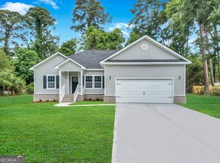 48 Lynn Ave, Garden City, GA 31408