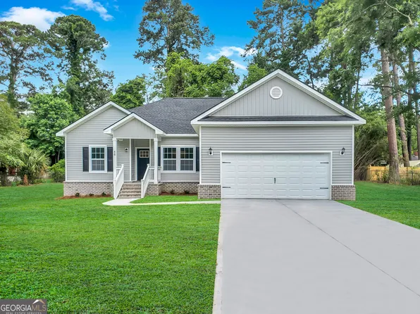 48 Lynn Ave, Garden City, GA 31408