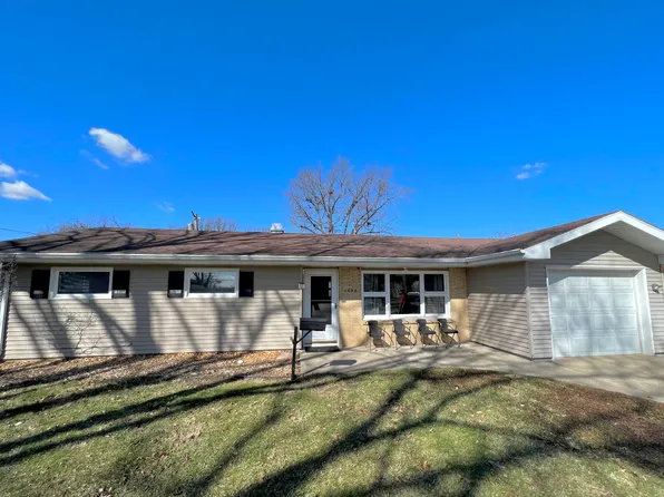 1406 E 19th St, Sterling, IL 61081
