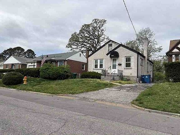 3rd image of 4317 Oakridge Blvd