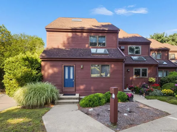 97 West Main Street APT 78, East Lyme, CT 06357