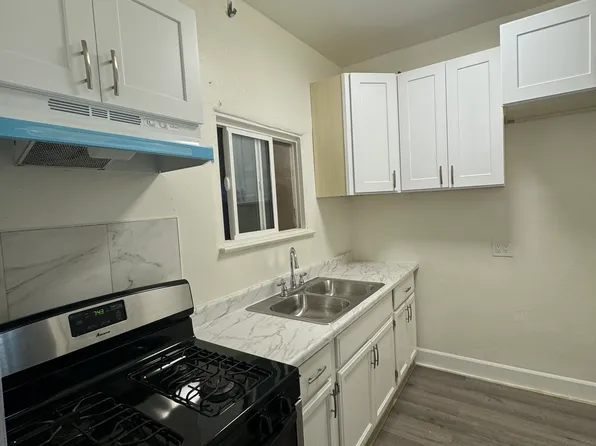 1259 1/2 W 83rd Pl, Los Angeles, CA 90044