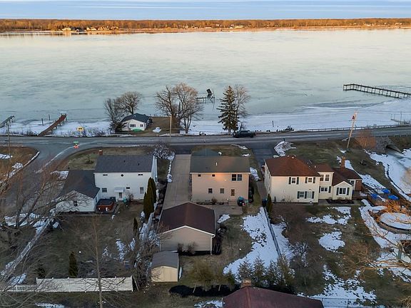 2nd image of 4178 E River Rd