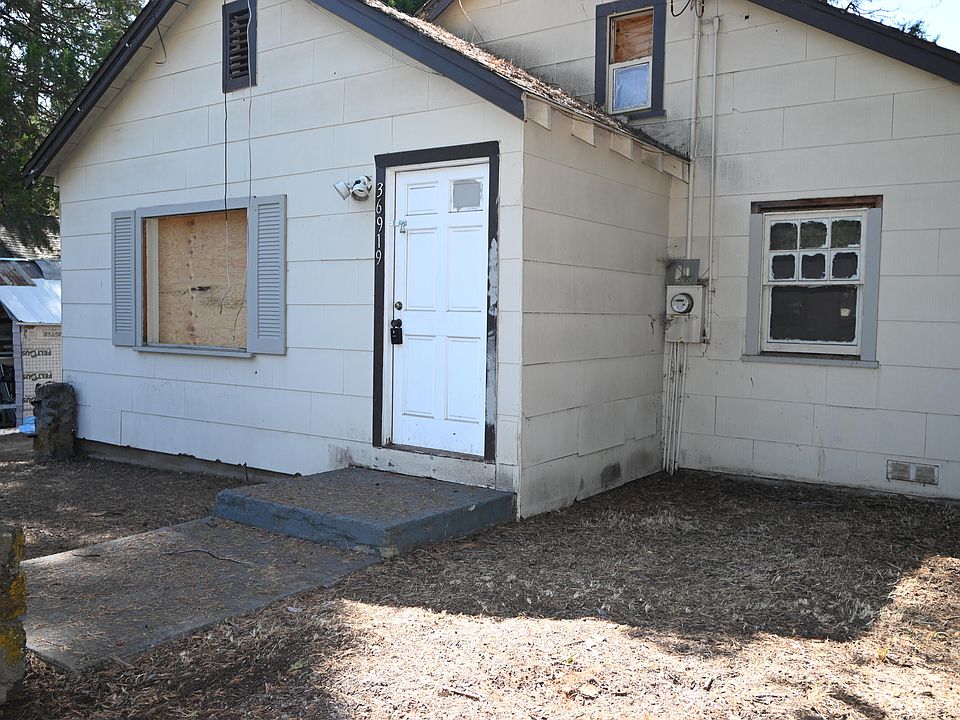 1st image of 36919 Oak St