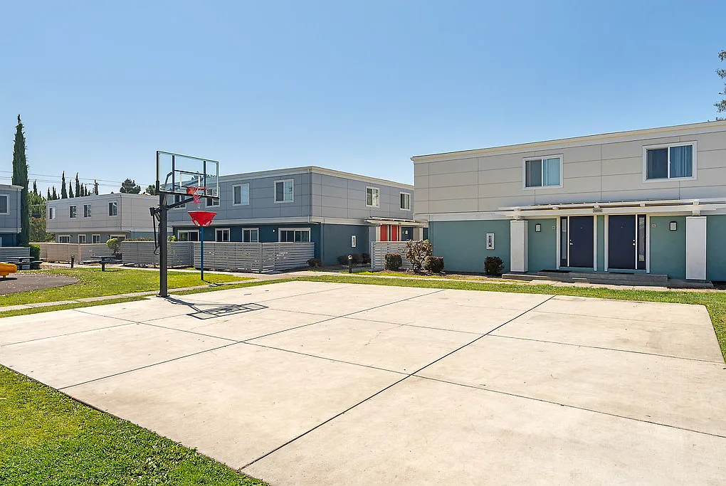 The Pointe at Cupertino — Photo 4