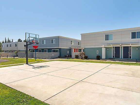 4th image of 19920 Olivewood St #1667B