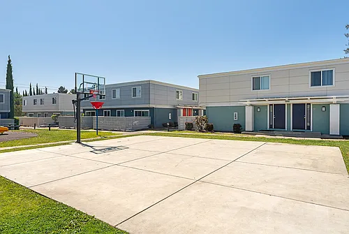 The Pointe at Cupertino Photo 1
