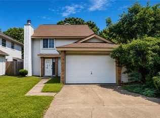 5348 Chatham Lake Dr, Virginia Beach, VA 23464