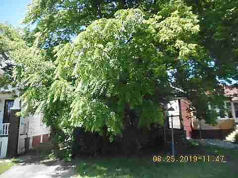 8703 Colfax