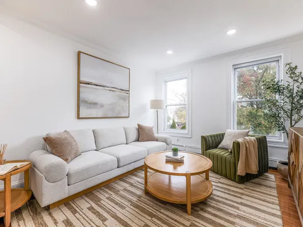 12 Knowlton St #12-A, Somerville, MA 02145