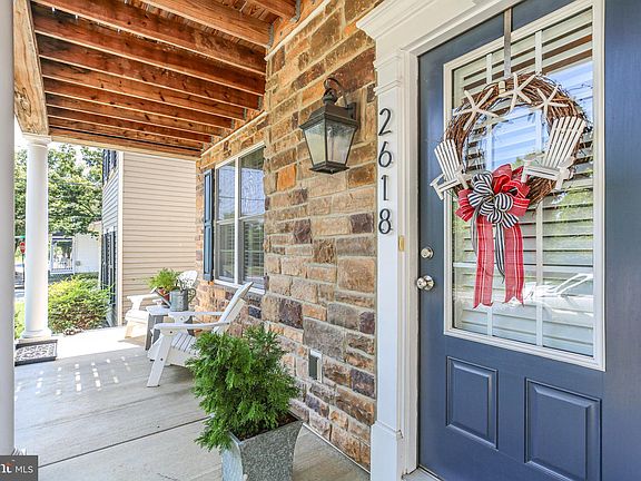 3rd image of 2618 Caroline St