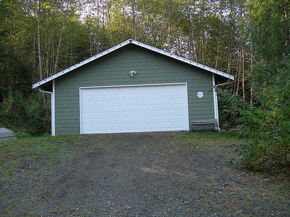 Over-sized Detached Shop/Garage