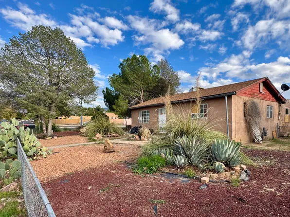 9612 Woodland Ave NE, Albuquerque, NM 87112
